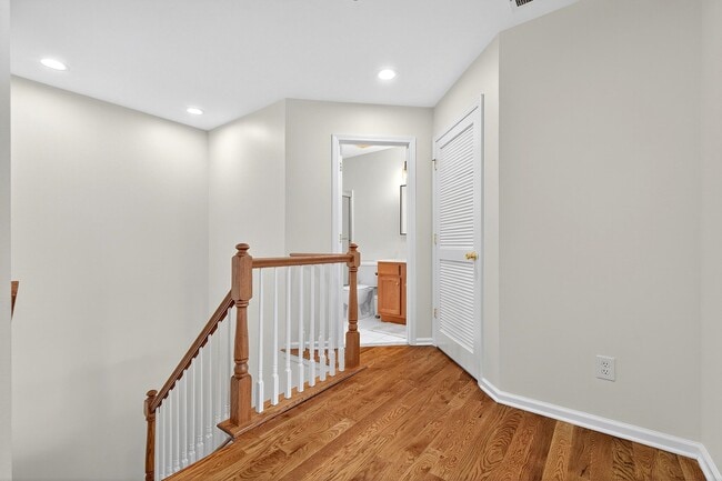 Building Photo - 34 Marina Dr