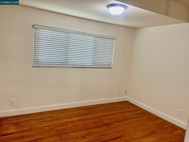 Building Photo - 1520 Orange St