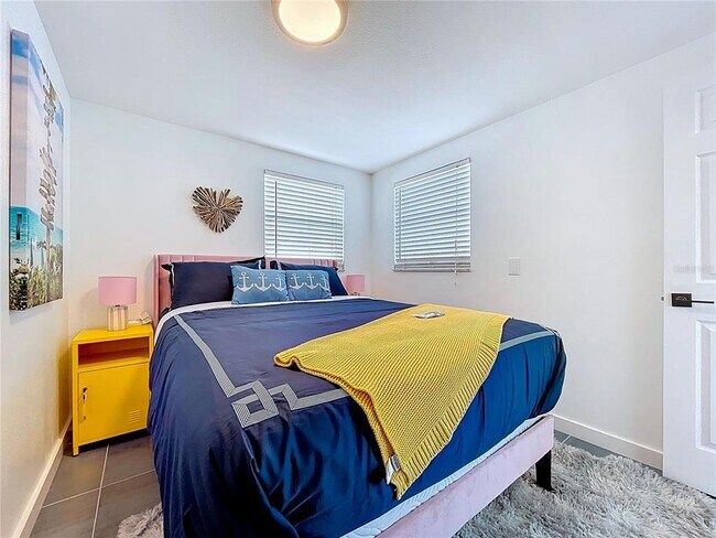 Building Photo - 304 29th St