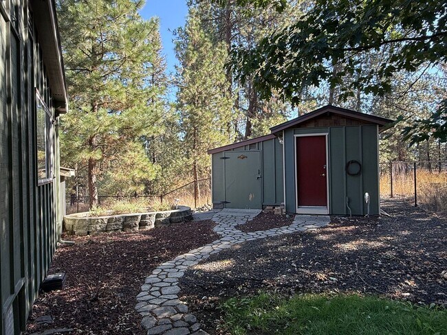 Building Photo - Beautiful 1 bed 1 bath home close to Spoka...
