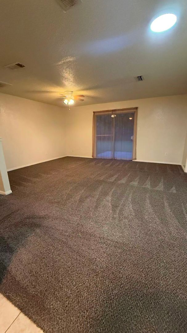 Building Photo - Beautiful 3 Bedroom 2 Bathroom in Rowlett!