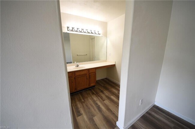 Building Photo - 1109 Lady Ashley Dr