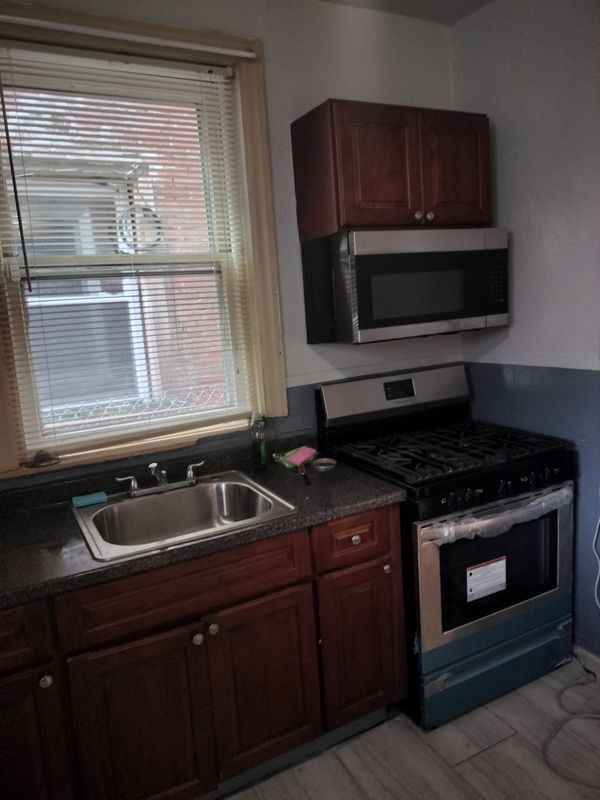 Building Photo - 1129 S 56th St
