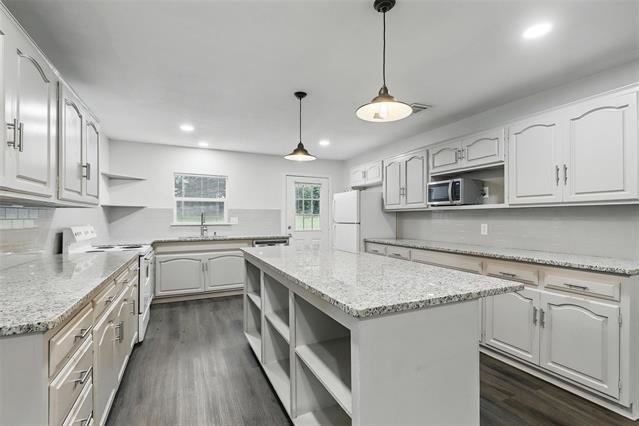 Building Photo - 9337 Heron Dr