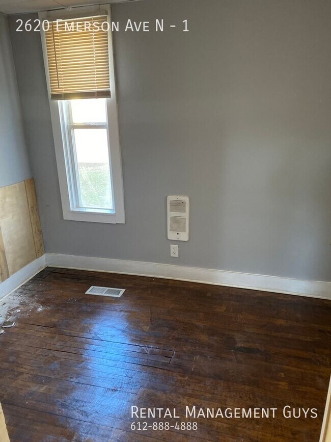 Building Photo - 2620 Emerson Ave N