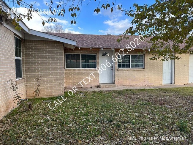 Building Photo - Spacious 3 bed 2 bath home with easy acces...