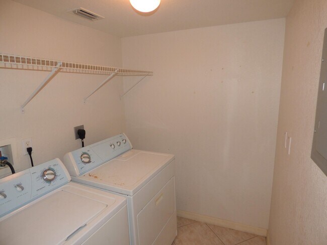 Building Photo - Rolls Landing Condo- Gated community with all the features