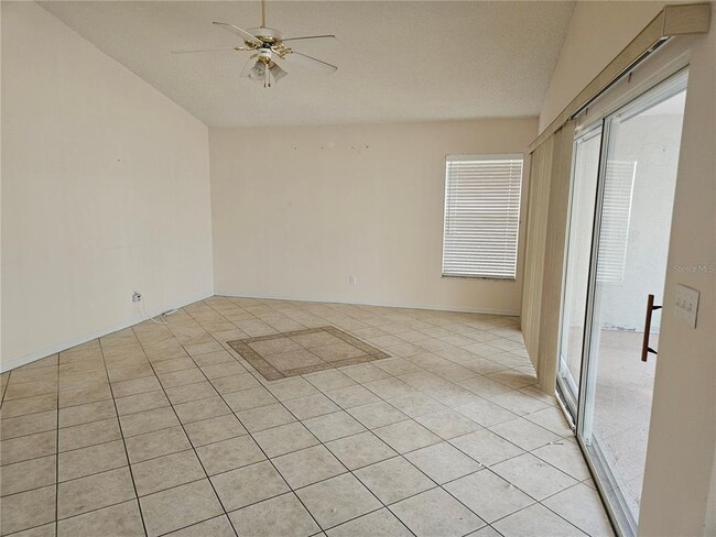 Building Photo - 2421 E Del Webb Blvd