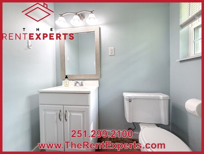 Building Photo - 6868 Bay Rd