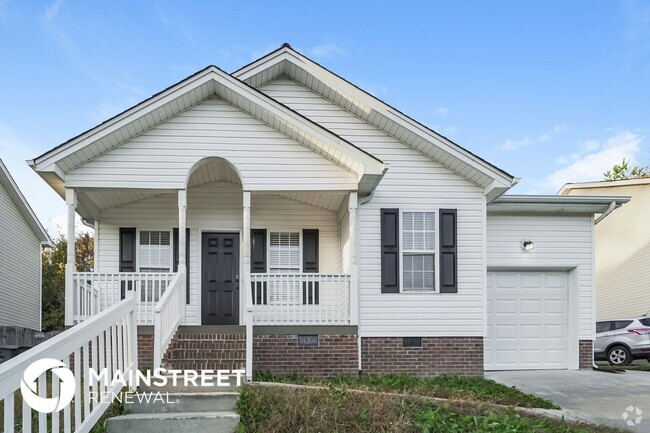 Building Photo - 6223 Dumont Ln