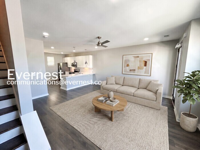 Building Photo - 613 Mason Ward Pl