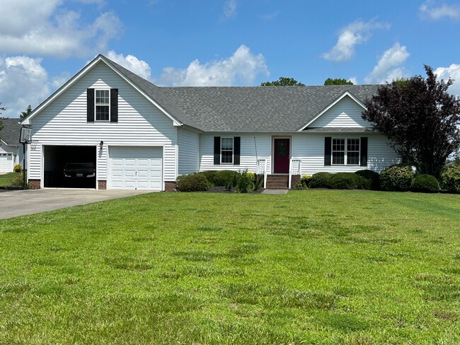 Primary Photo - 213 Billetts Bridge Rd