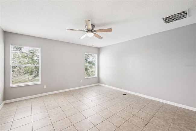 Building Photo - 3757 Clubside Pointe Dr