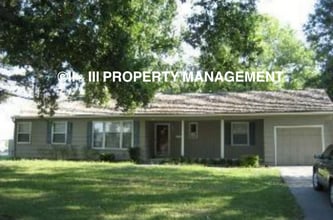 Building Photo - 2001 W 85th Terrace