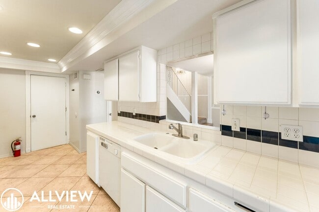 Building Photo - Coastal San Clemente Townhome with Brand New Flooring – Steps to the Beach!