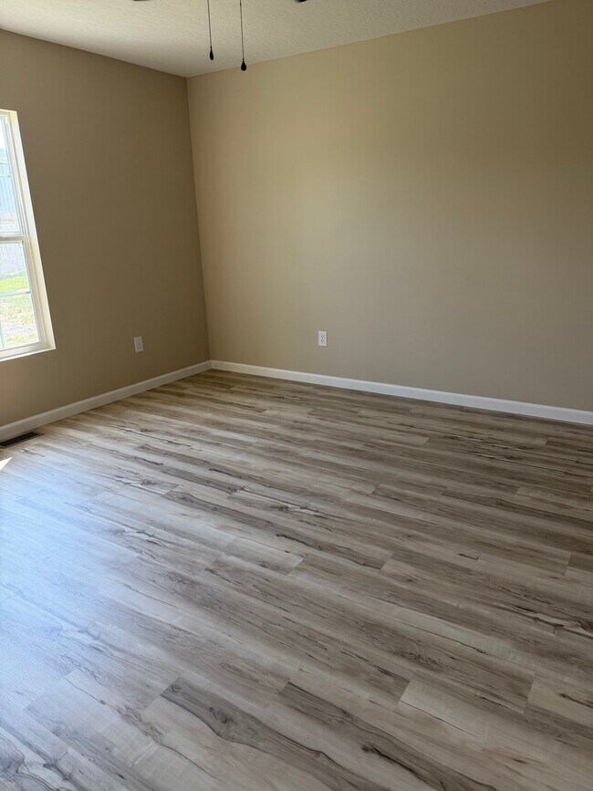 Building Photo - 91 Gullion Ln