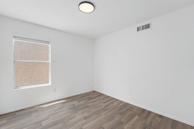 Building Photo - 7842 W Boca Raton Rd