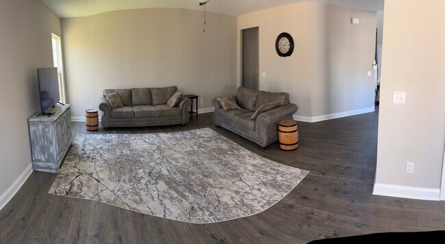 Building Photo - 207 Barra Dr