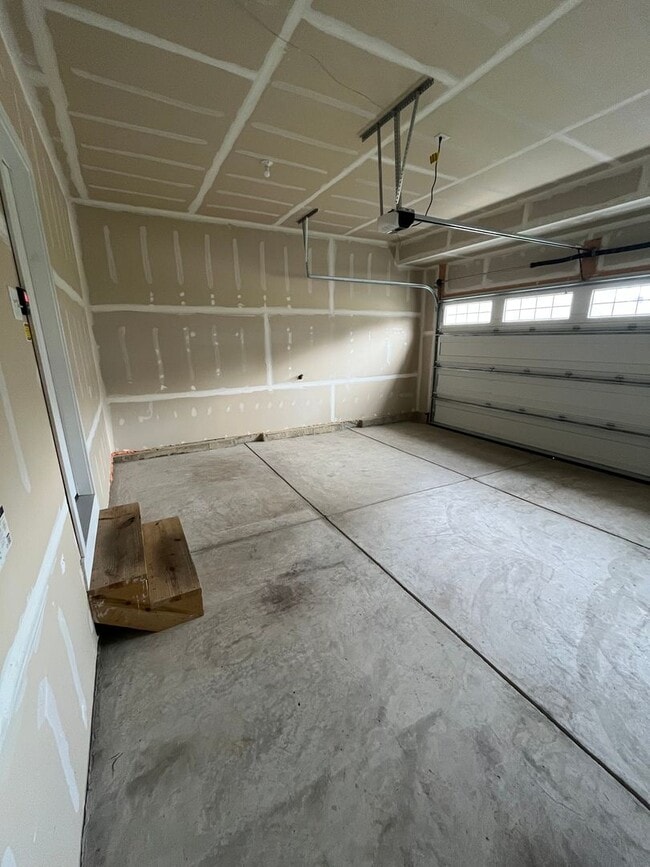 Building Photo - 312 Frances Ln