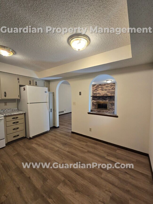 Building Photo - 2663-2665 Rice Creek Terrace