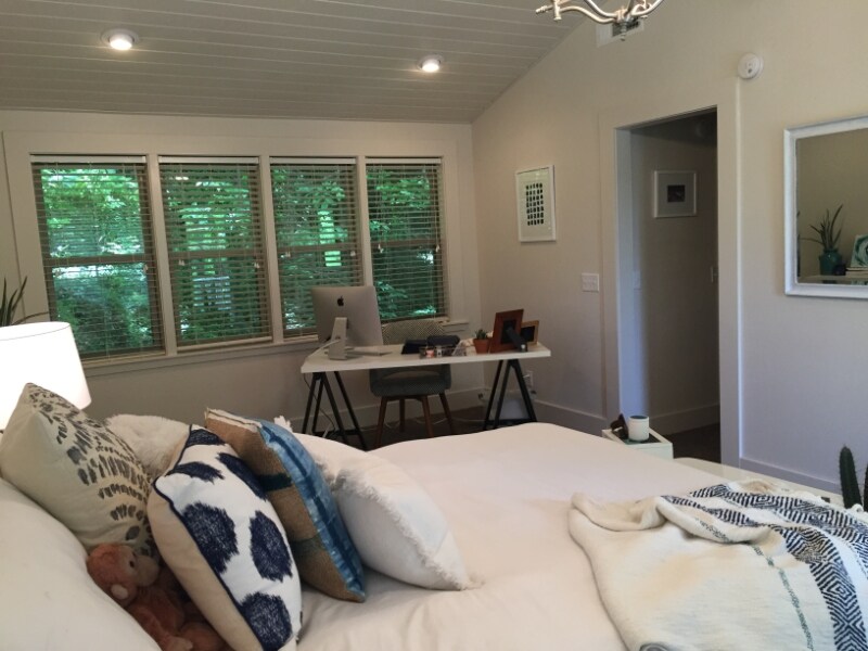 Building Photo - 166 N Oklahoma Way