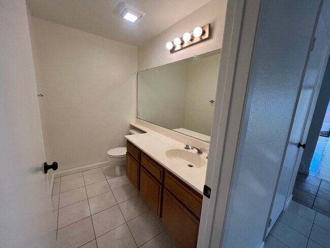 Building Photo - 827 El Paso Ct