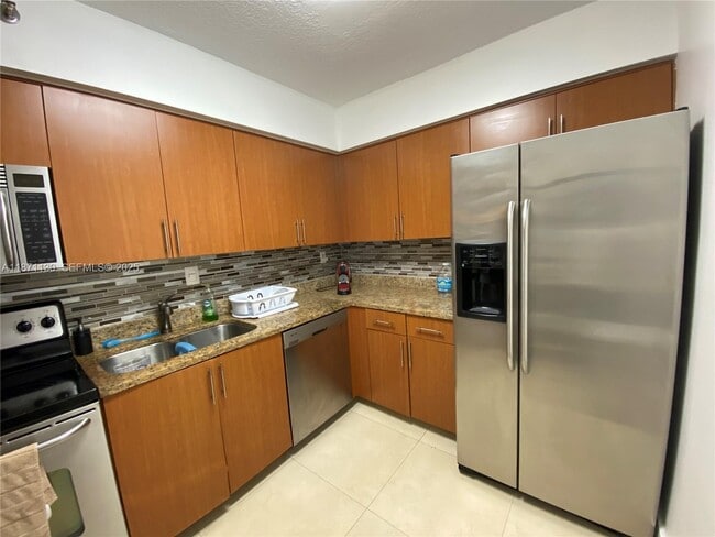 Building Photo - 3300 NE 192 St