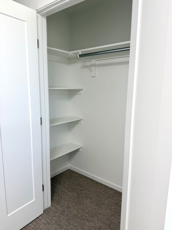 Building Photo - 361 W 400 S