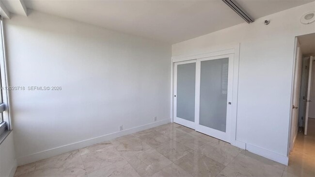 Building Photo - 1541 Brickell Ave