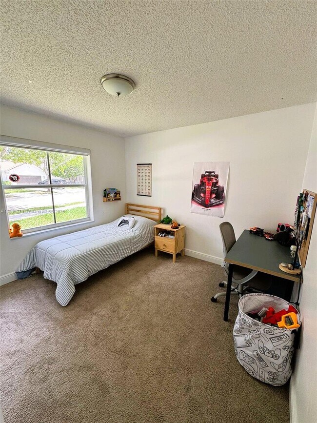 Building Photo - 1138 Croton Ct