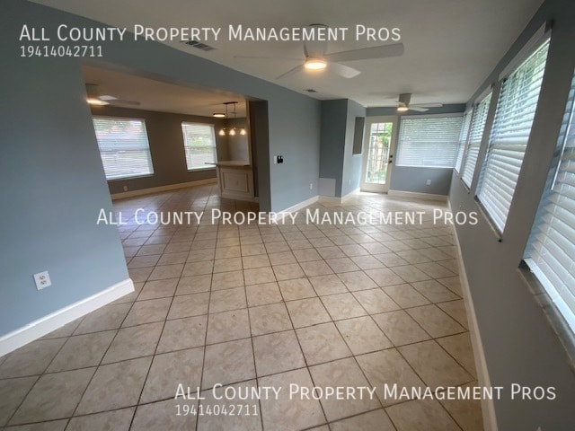 Building Photo - 5425 San Jose Dr