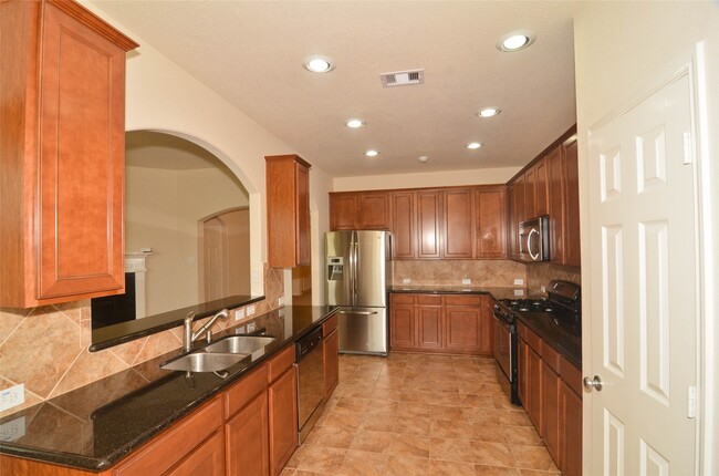 Building Photo - 4042 Tuscan Shores Dr