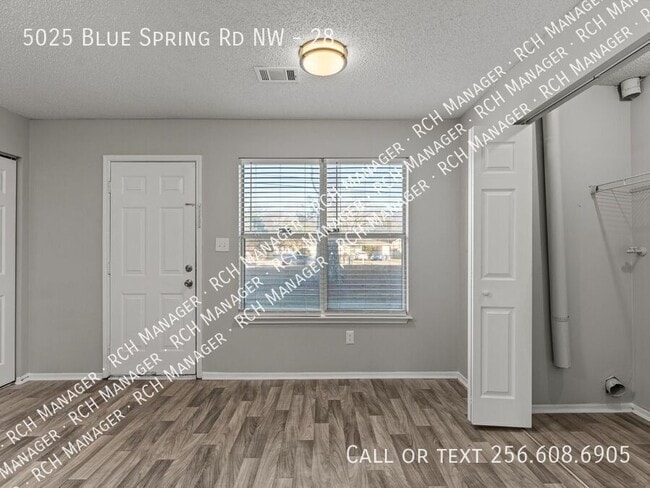 Building Photo - 5025 Blue Spring Rd NW