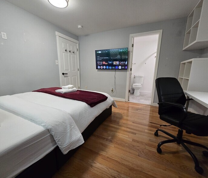 Building Photo - 19925 Wallingford Ave N