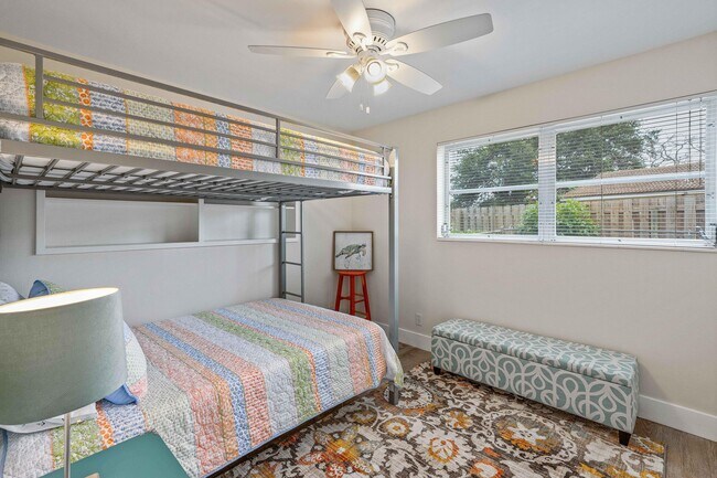 Building Photo - 655 Kingfish Pl