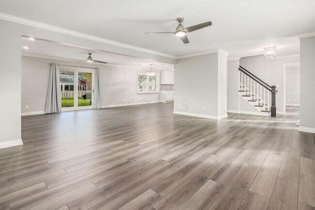 Building Photo - 1350 Marlyn Dr