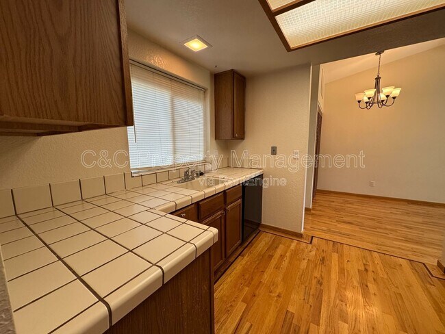 Building Photo - 1663 Calle Ranchero Dr