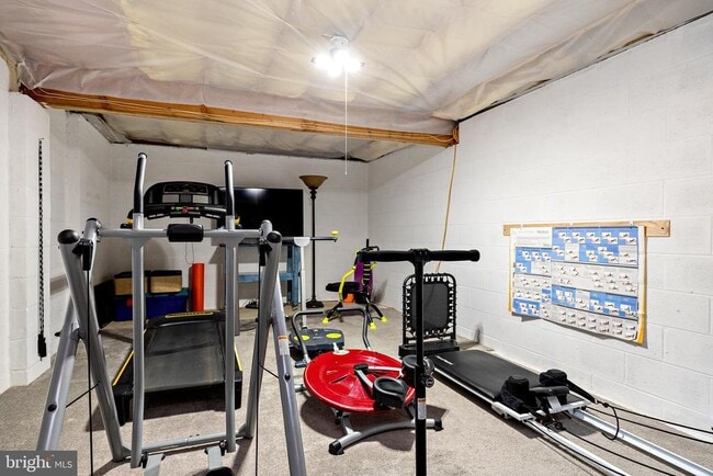 Building Photo - 937 Magnolia Rd