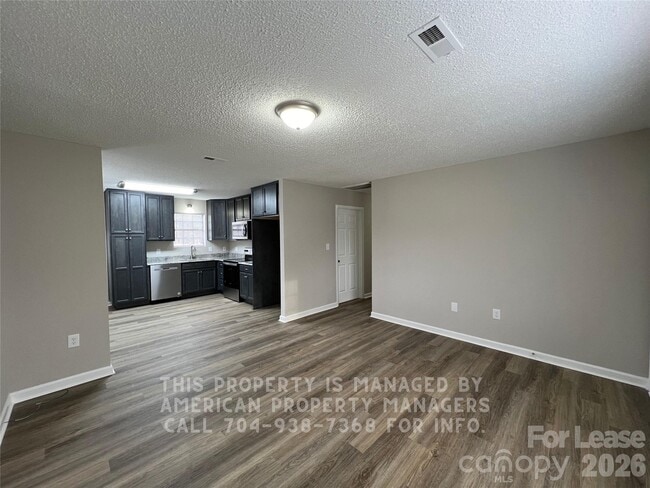 Building Photo - 309 Rustic Rd