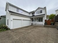 Building Photo - Elegant 5BR + Bonus Room Home with Bay Windows, Entertainment Room & Oversized Primary Retreat