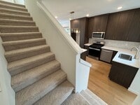 Building Photo - L0652-2