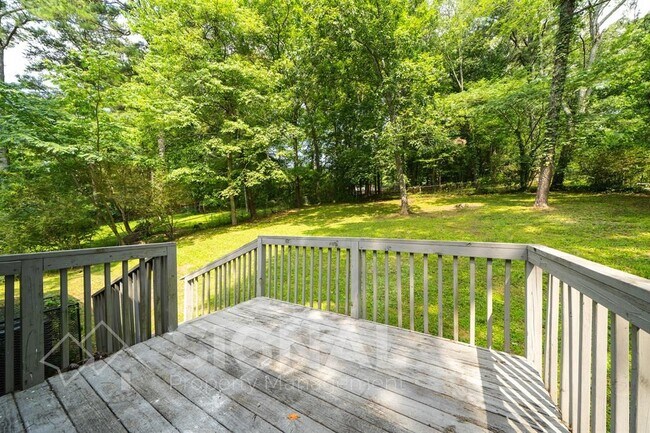 Building Photo - 5114 Beacon Dr