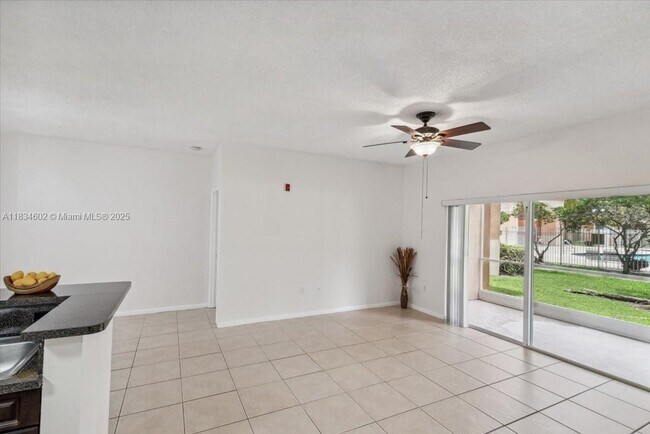 Building Photo - 6952 SW 39th St