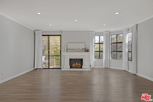 Building Photo - 8642 Gregory Wy