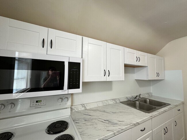 Building Photo - HAD1318