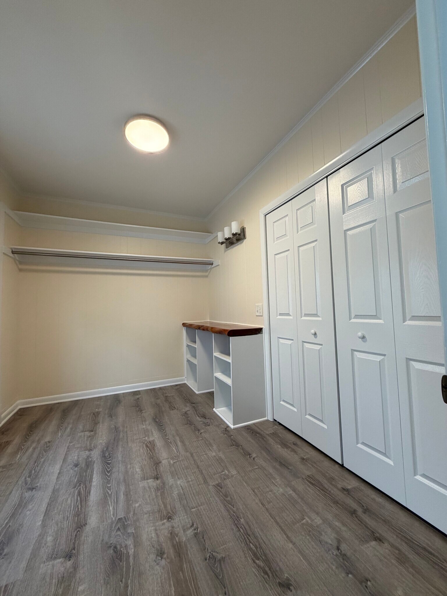 Building Photo - 155 Pilgrim Ave