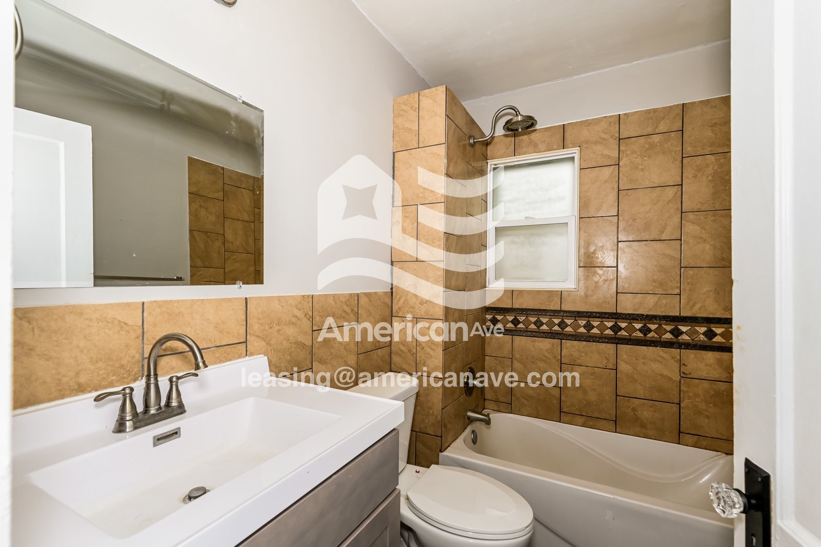 Building Photo - 306 E Virginia Ave