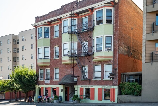 Building Photo - 2190 W Burnside, #2
