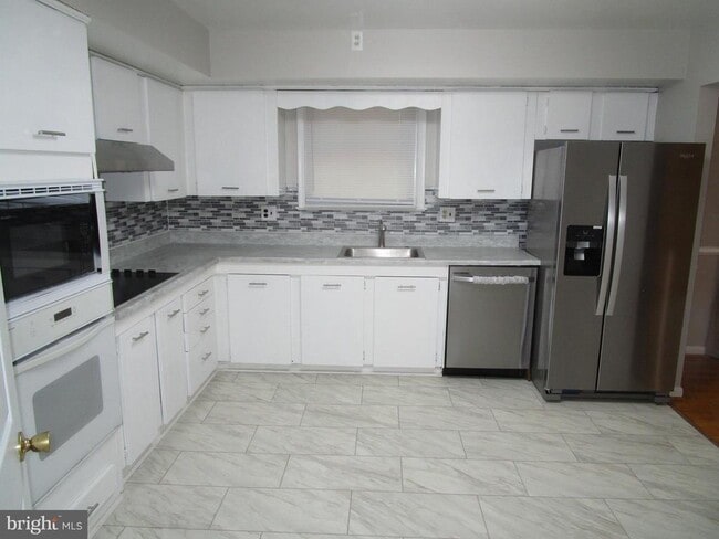 Building Photo - 4604 Westridge Pl