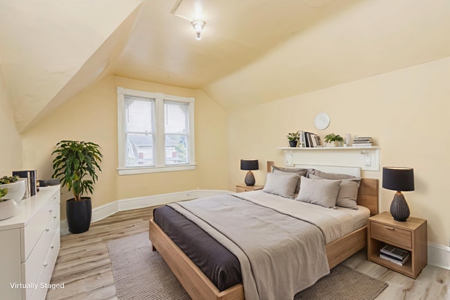 Building Photo - 146 Florida Ave